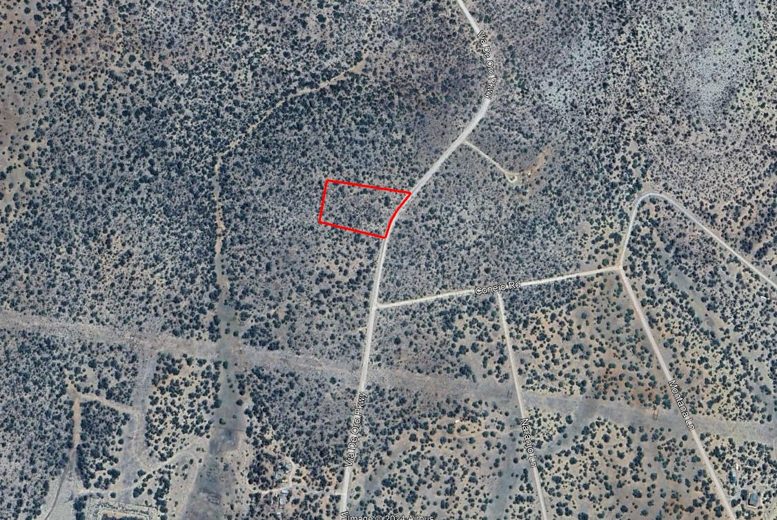 Next to Public Land 3 - Via De Oro Pkwy, Seligman, AZ 86337